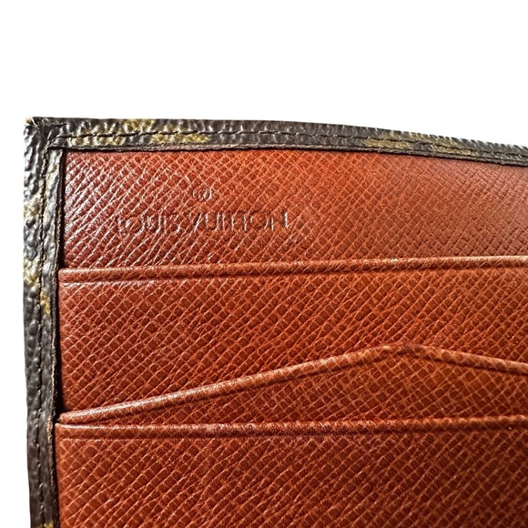 Louis Vuitton Monogram Leather Elise Envelope Compact Bifold Unisex Wallet - Picture 5 of 8